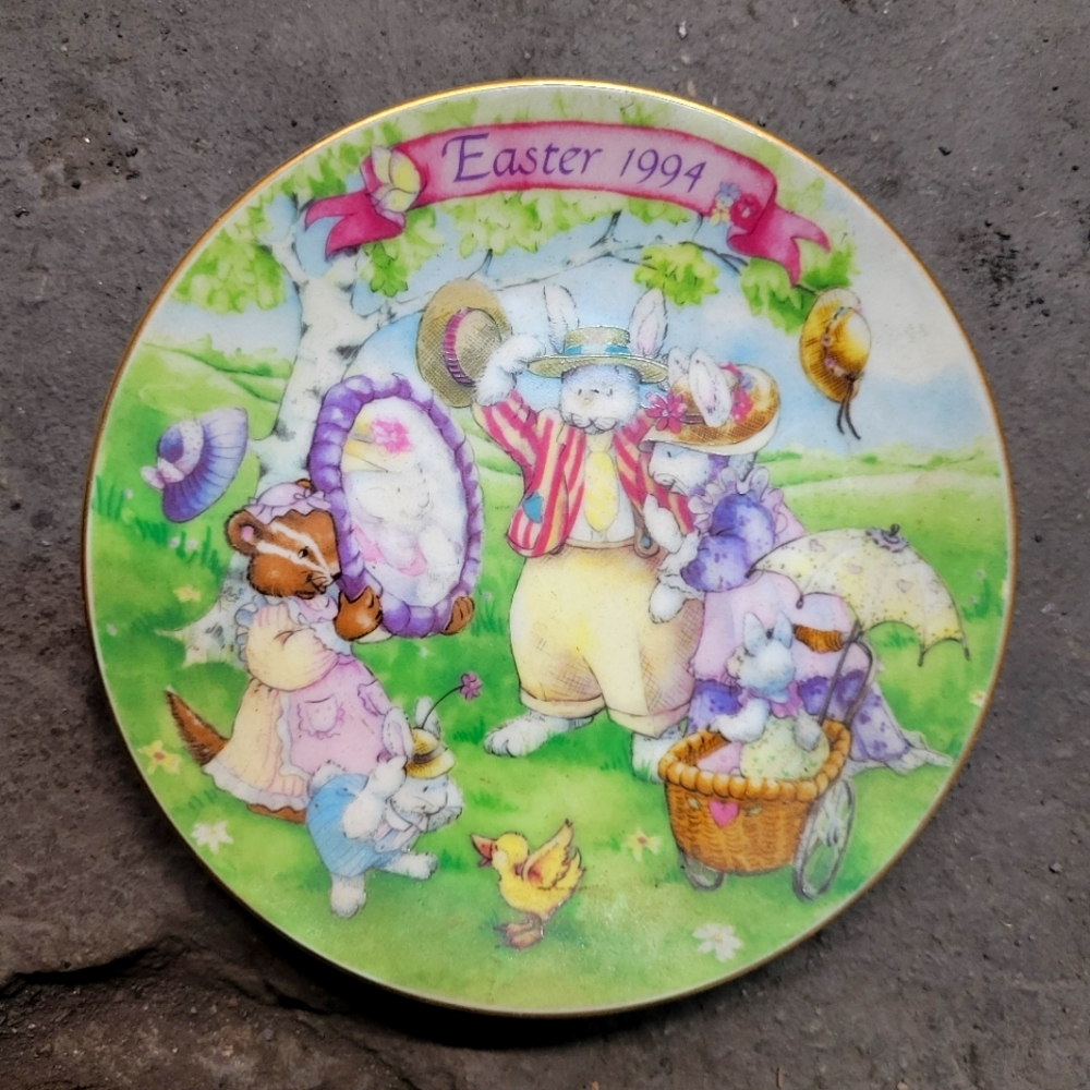 1994 Avon Easter collectors plate